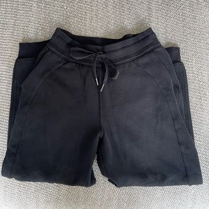 lululemon Scuba HR Cropped Joggers